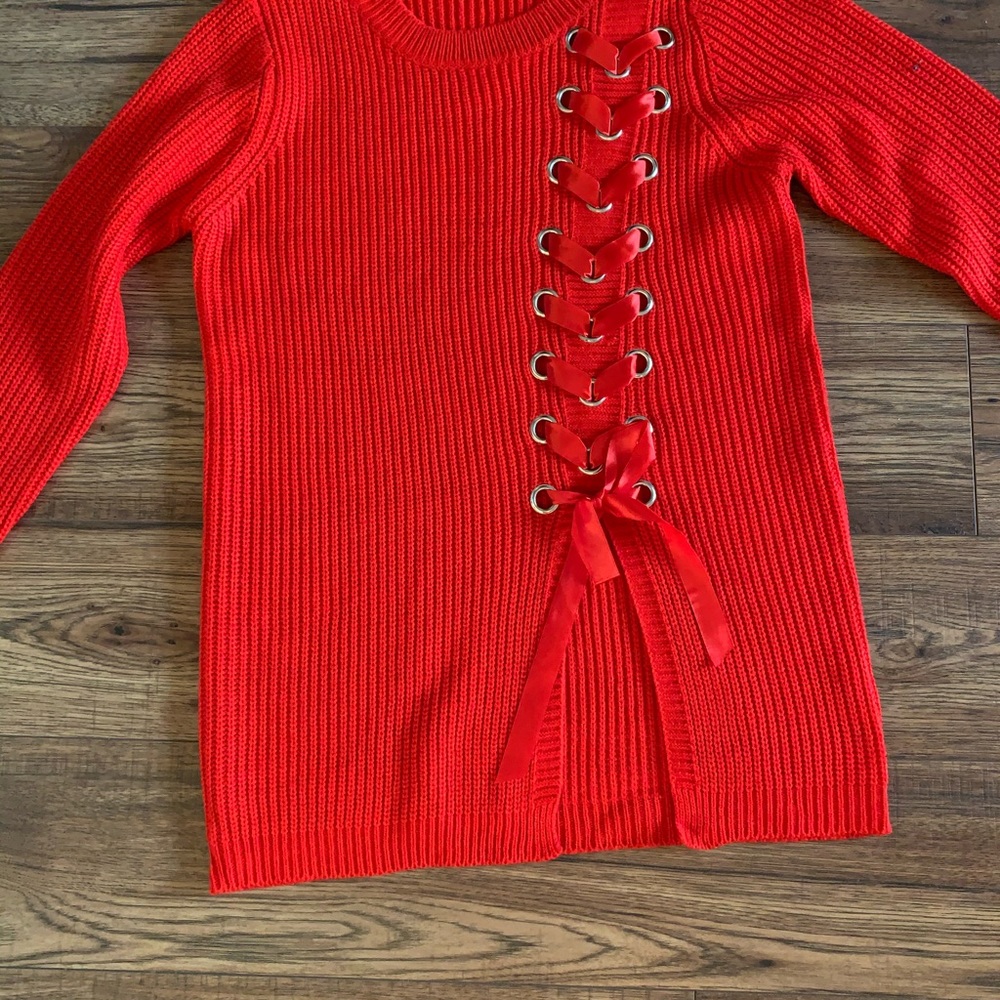 Round Neck Pullover - image 2